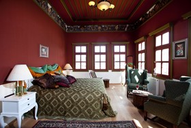 Fresco Cave Suites & Mansions