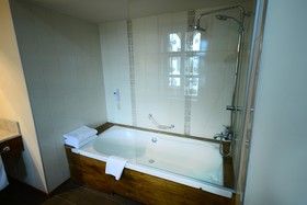Fresco Cave Suites & Mansions