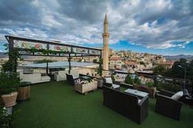 Fresco Cave Suites & Mansions