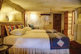 Gibos Cave Hotel
