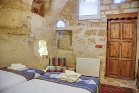 Gibos Cave Hotel