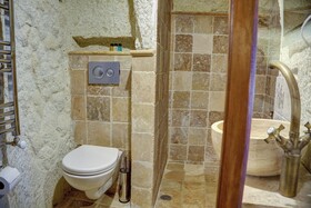 Gibos Cave Hotel