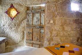 Gibos Cave Hotel