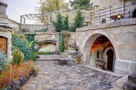 Gibos Cave Hotel
