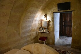 Glamada Cave Suite
