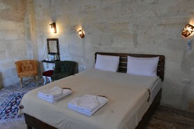 Glamada Cave Suite