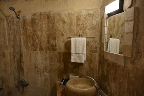 Glamada Cave Suite