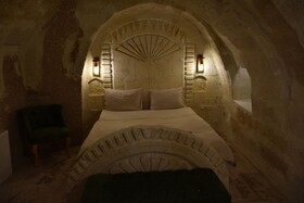 Glamada Cave Suite