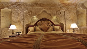 Golden Cave Suites