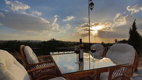 Golden Cave Suites