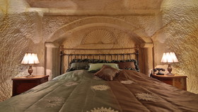 Golden Cave Suites