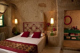 Hezen Cave Hotel