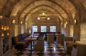 Hezen Cave Hotel