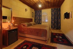Jerveni Cave Hotel