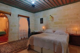 Jerveni Cave Hotel