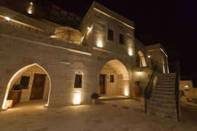 Kayakapi Premium Caves
