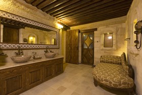 Kayakapi Premium Caves