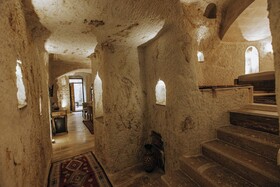 Lagania Cave Suites