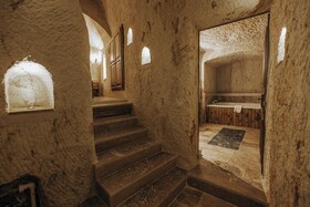 Lagania Cave Suites
