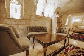 Lagania Cave Suites