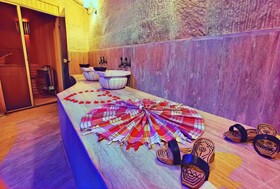 La Perla Cave Hotel