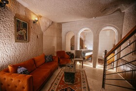 Misty Cave Hotel