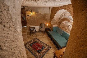 Misty Cave Hotel