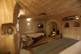 Misty Cave Hotel