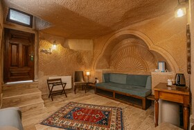 Misty Cave Hotel