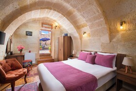 Peri Cave Konak