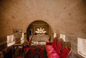 Royal Cave Hotel