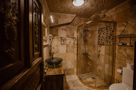 Royal Cave Hotel