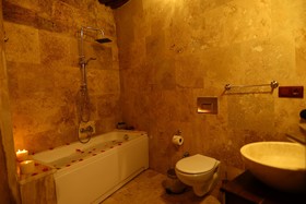 Shadow Cave House