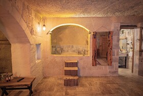 Sur Cave Hotel
