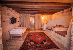 Sur Cave Hotel