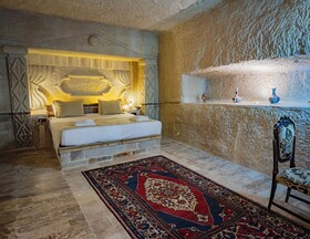 Sur Cave Hotel