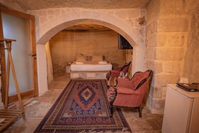 Sur Cave Hotel