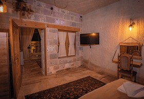 Sur Cave Hotel