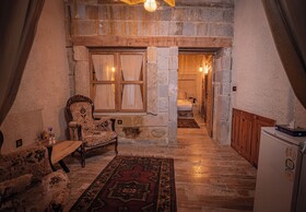 Sur Cave Hotel