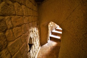 Under Cave Hotel