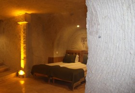 Vigneron Cave Hotel