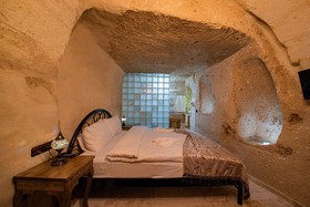 Zula Cave House