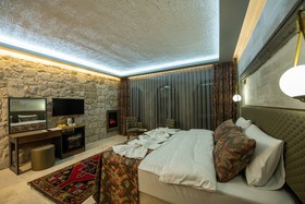 Ahiyan Hotel