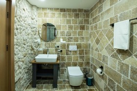 Ahiyan Hotel