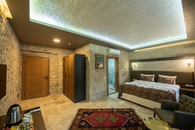 Ahiyan Hotel