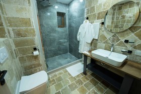 Ahiyan Hotel