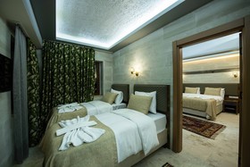 Ahiyan Hotel