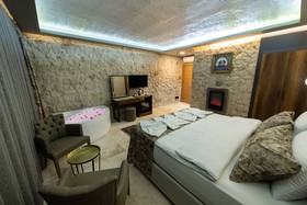 Ahiyan Hotel