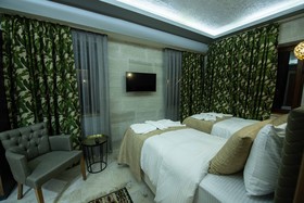 Ahiyan Hotel