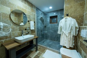 Ahiyan Hotel